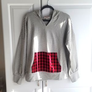 NWOT Andree by Unit Long Sleeve Hooded Pullover Size Large